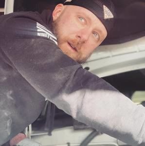 Meet your Posher, Brandon